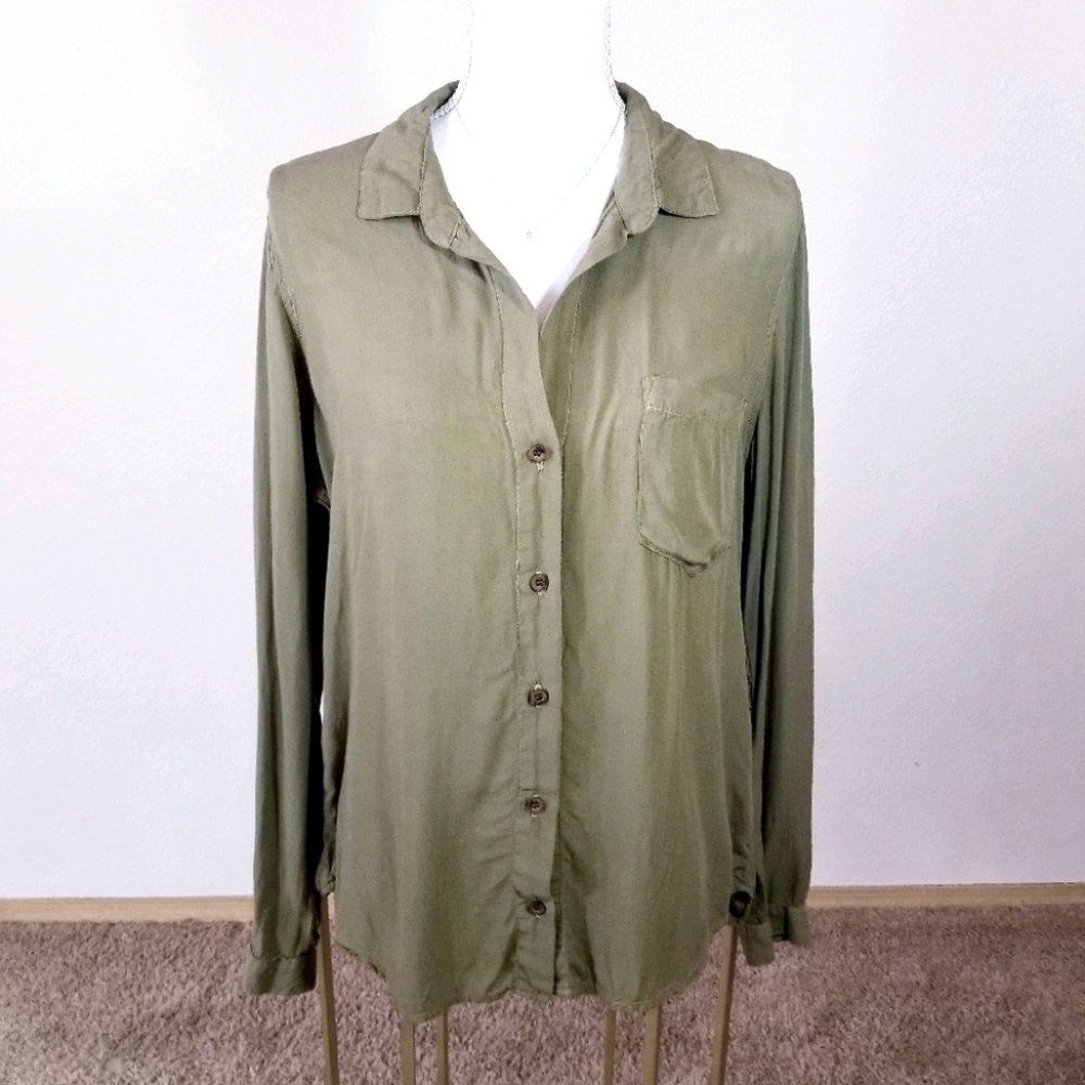 Bell Dahl Rayon Olive Green Button Down Shirt